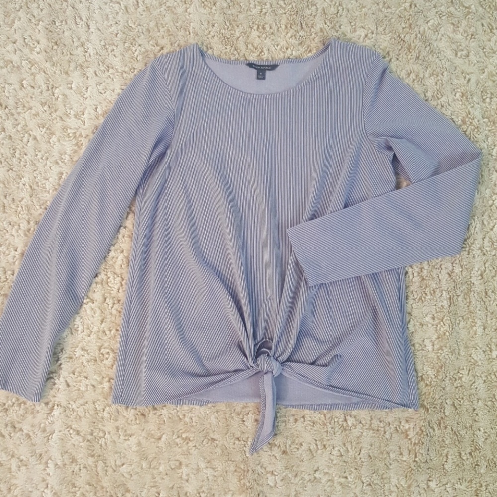 Small, Blue-grey Bannana Republic top